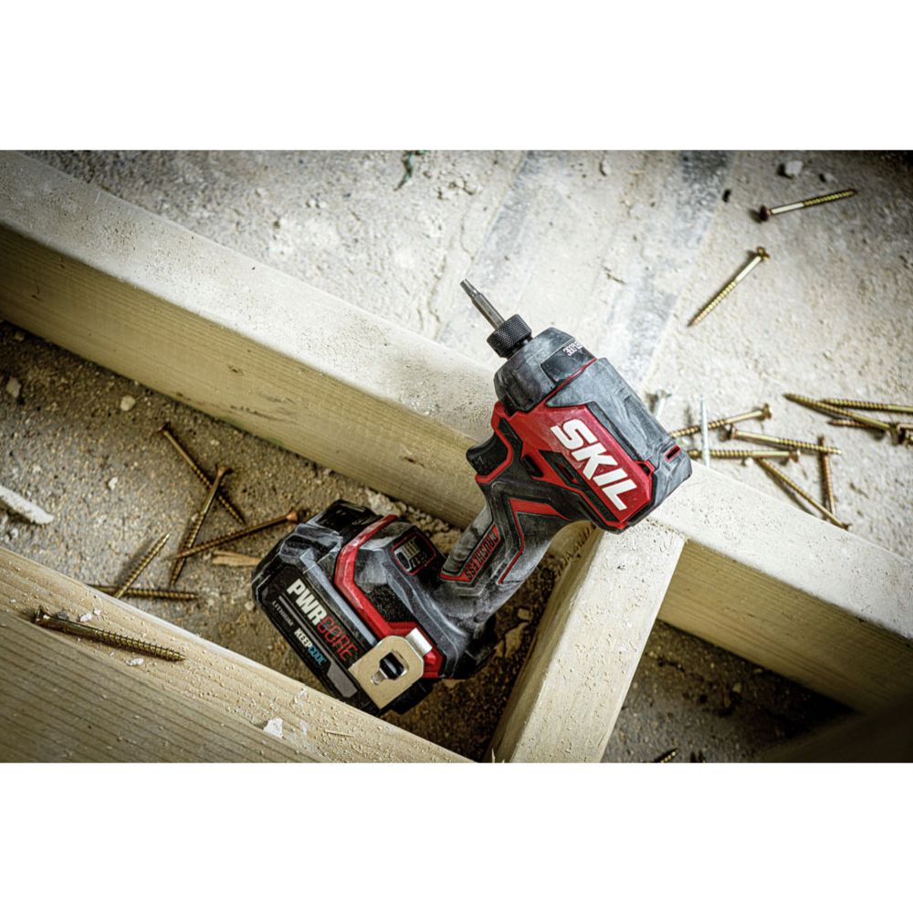 Skil 3225 CA Compact kolborstfri batteridriven slagskruvdragare utan batteri