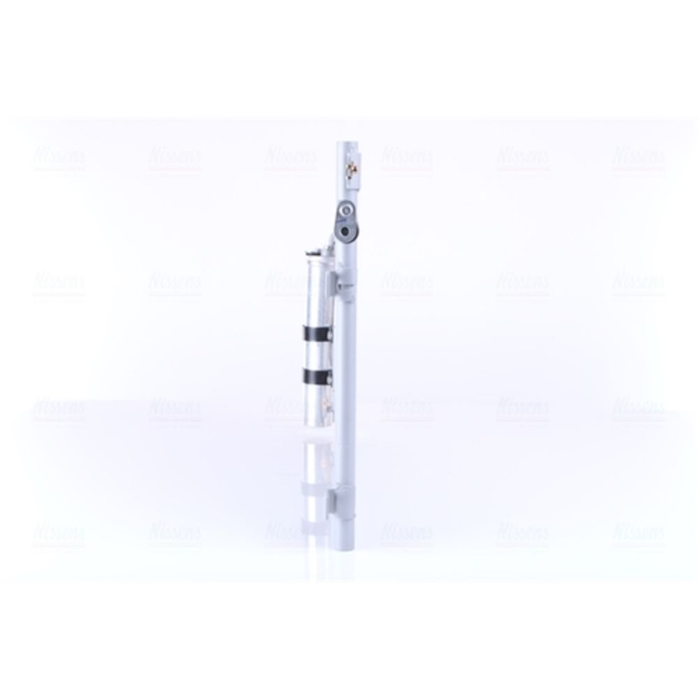 Ilmastointilaitteen lauhdutin 30-00518