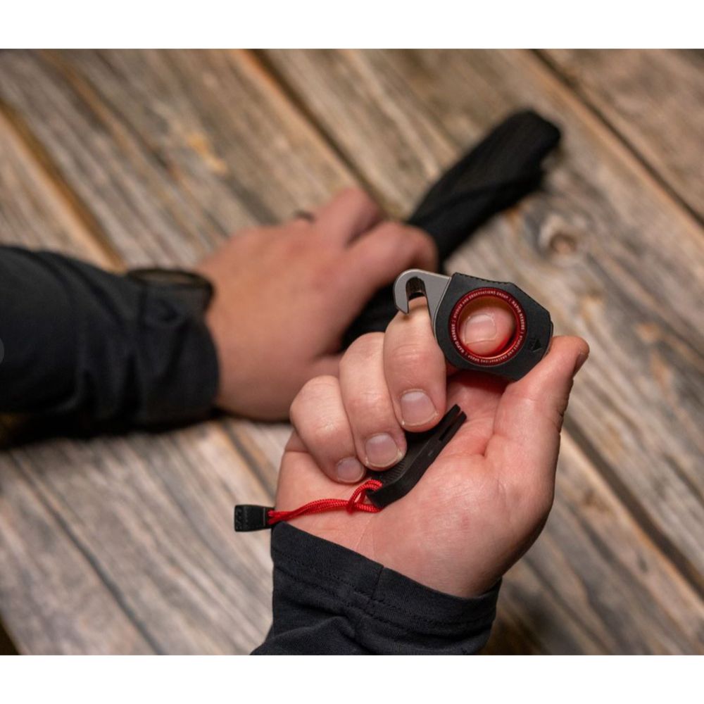 SOG Rapid Rescue bältesskärare/glasbrytare svart