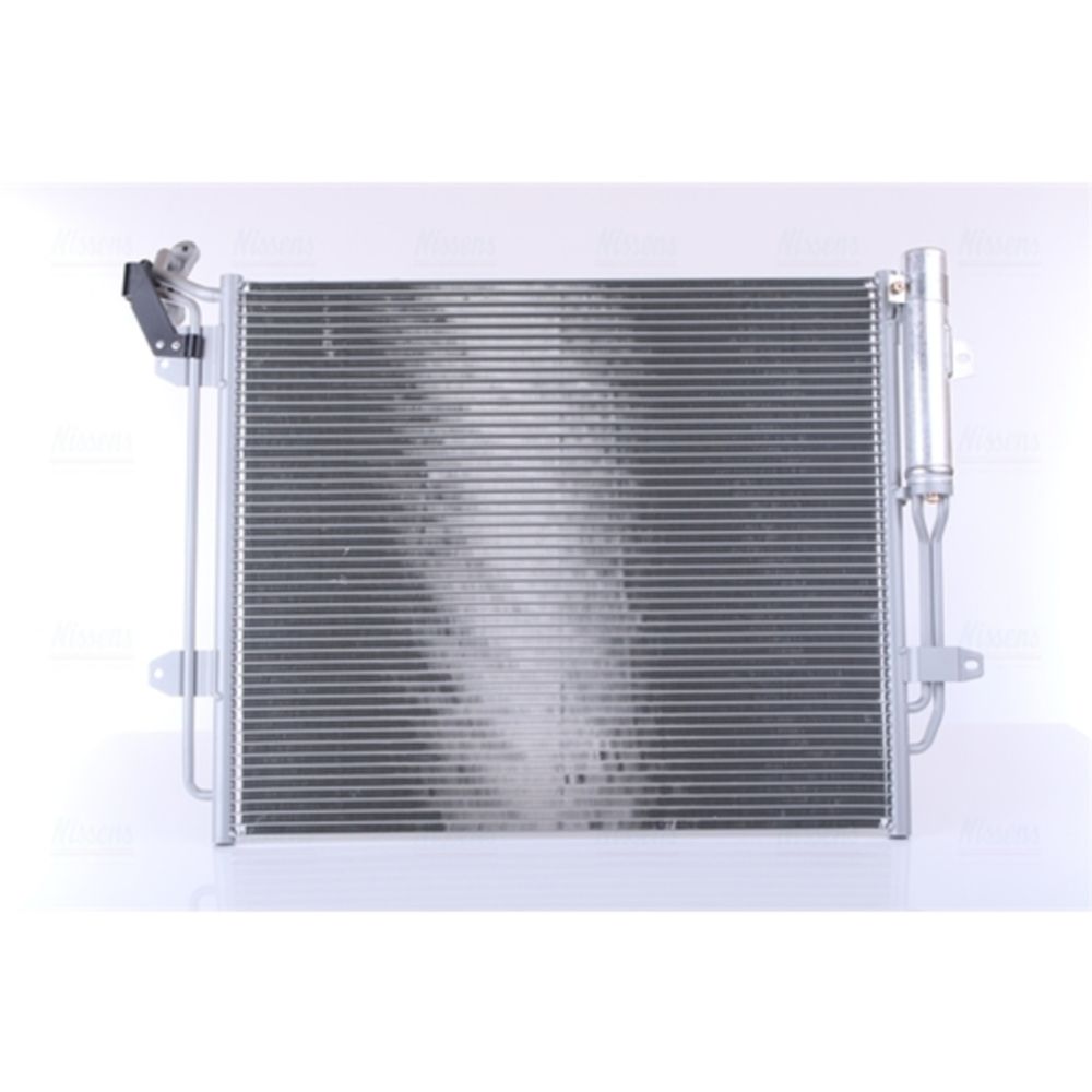 Ilmastointilaitteen lauhdutin 30-04039