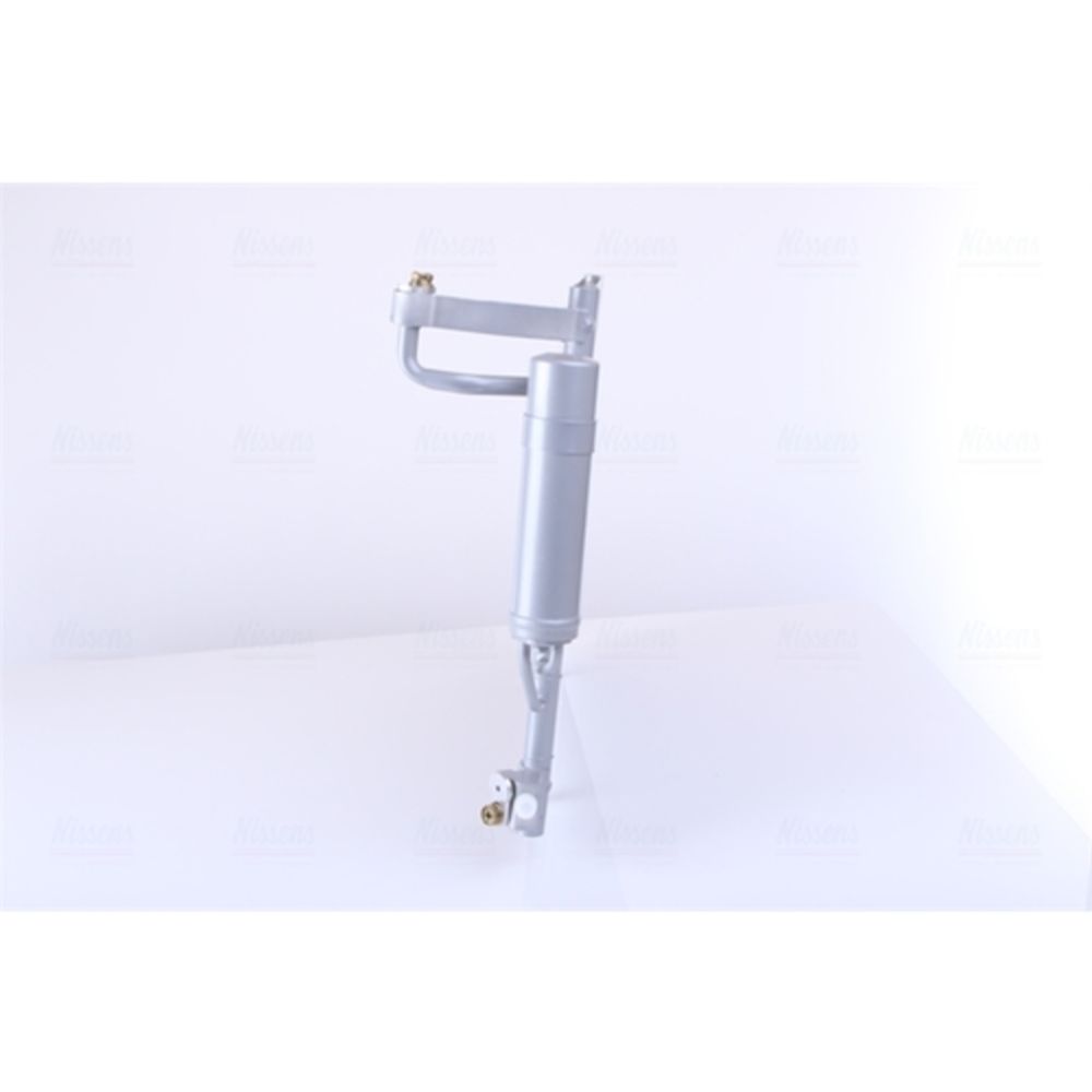 Ilmastointilaitteen lauhdutin 30-00270