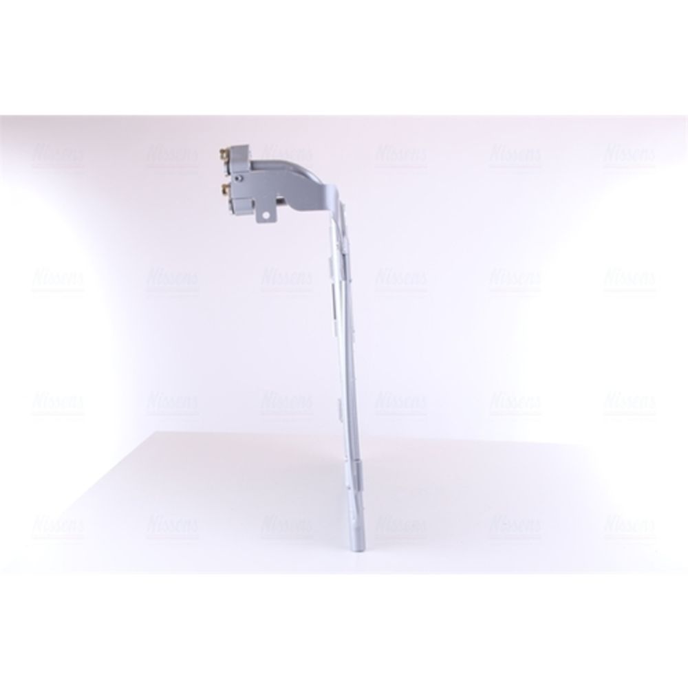 Ilmastointilaitteen lauhdutin 30-00337