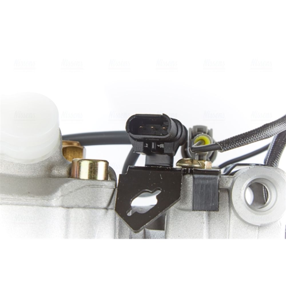 Ilmastointilaitteen kompressori 30-00224