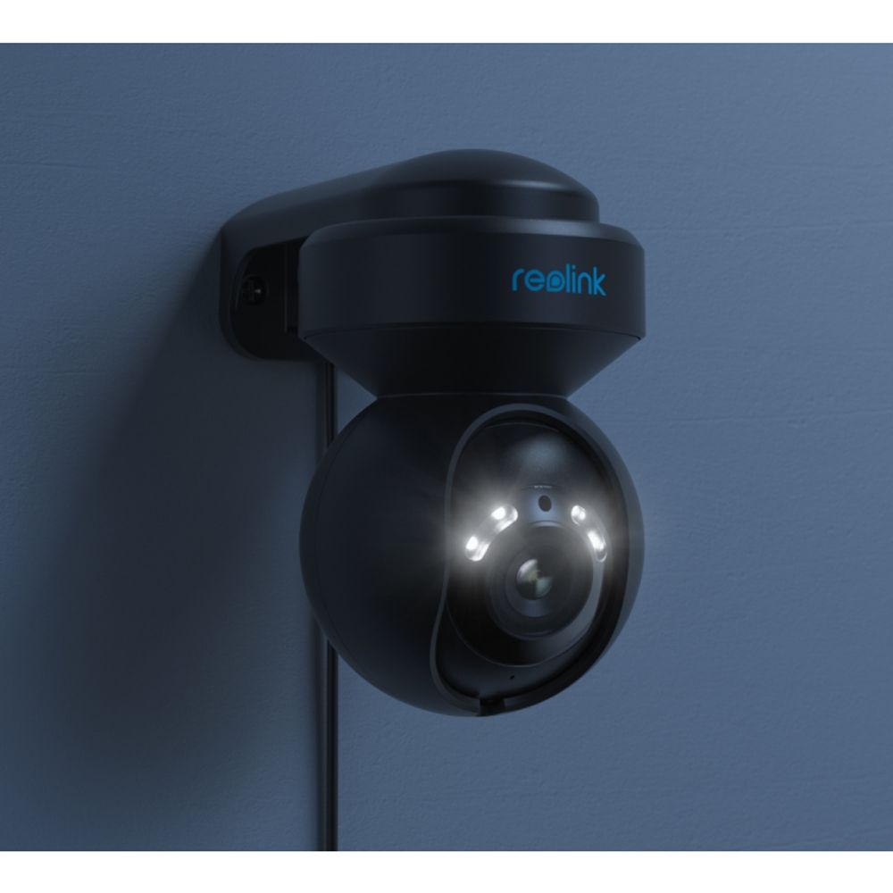 Reolink E1 Outdoor -valvontakamera kohdevaloilla ulko- ja sisäkäyttöön