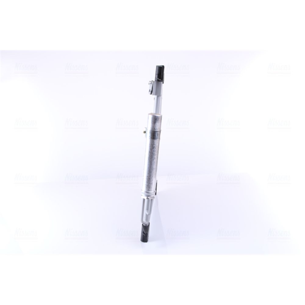 Ilmastointilaitteen lauhdutin 30-05125