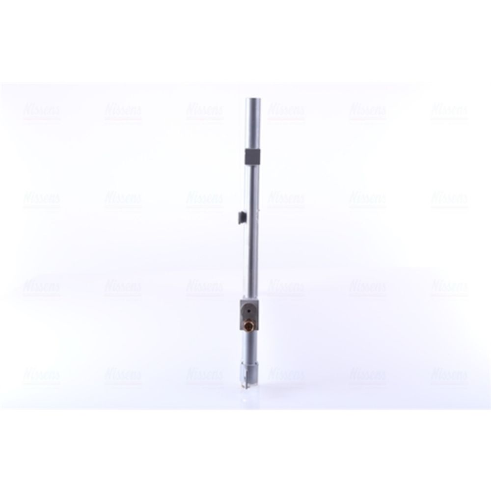 Ilmastointilaitteen lauhdutin 30-8327