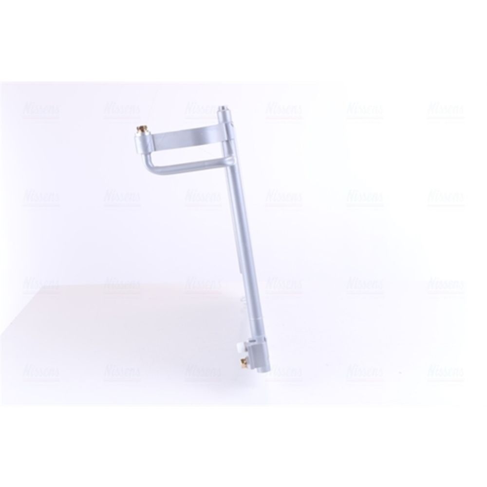 Ilmastointilaitteen lauhdutin 30-00497