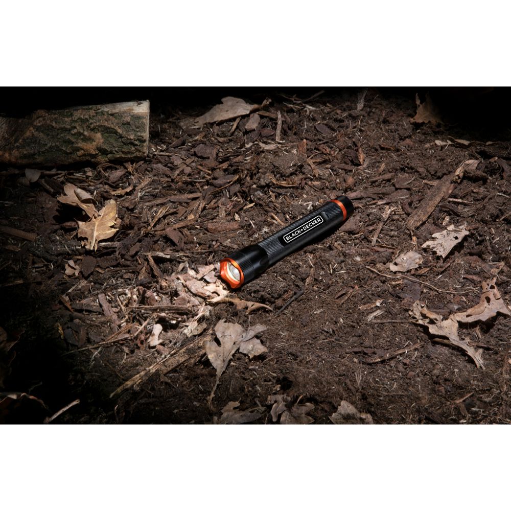 Black+Decker taskulamp, 200 lm, 65 m, 2 x AA