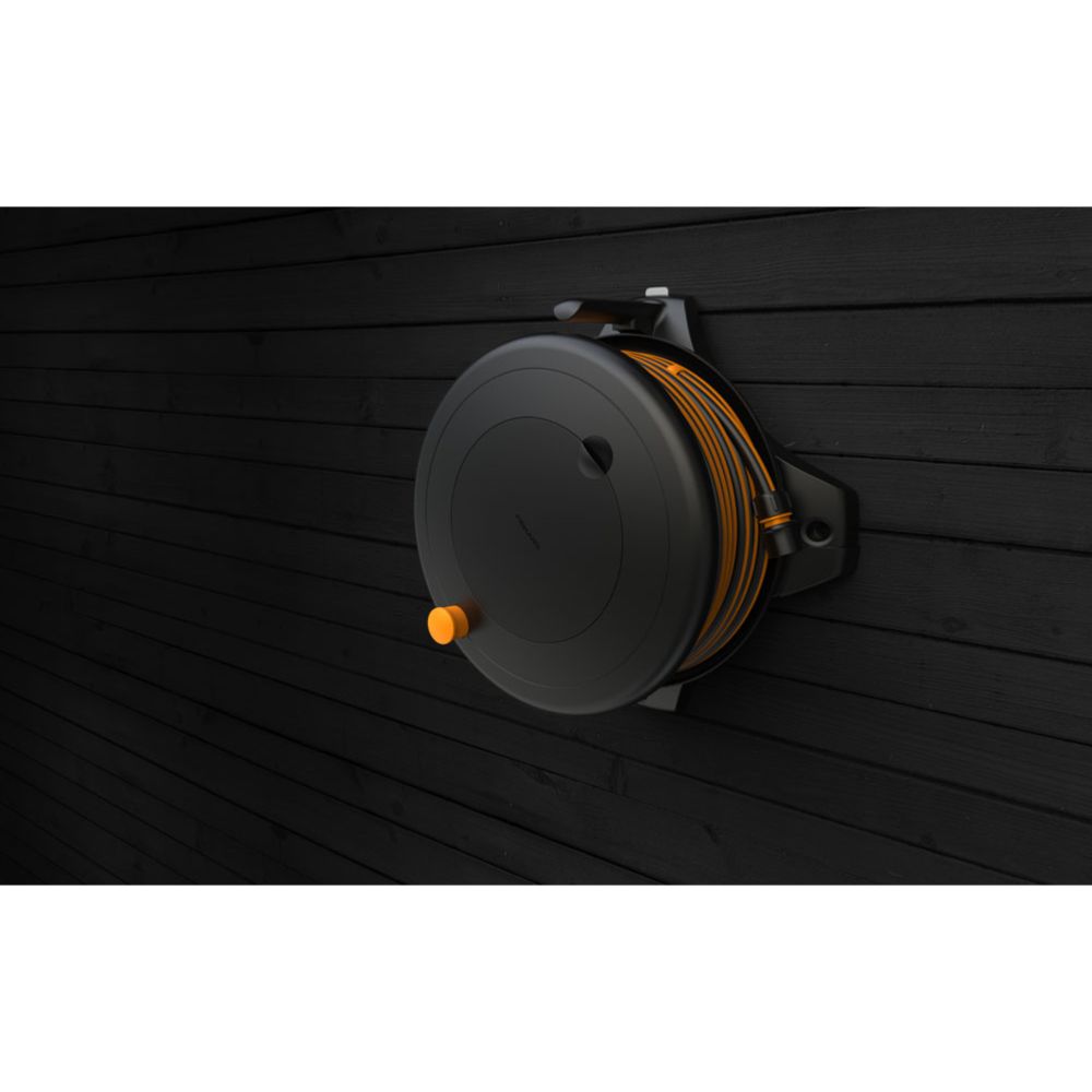 Fiskars Solid seinäteline kastelukelalle M/L