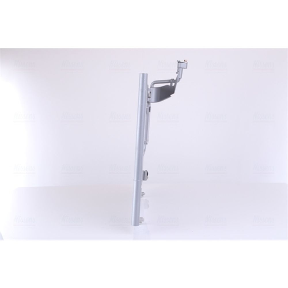 Ilmastointilaitteen lauhdutin 30-00326