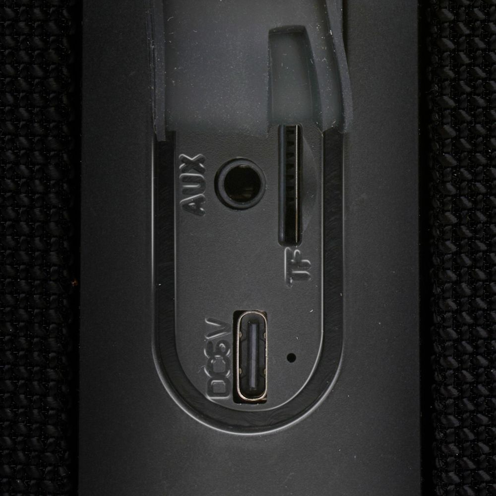 Magneettinen kaksiosainen Bluetooth-kaiutin
