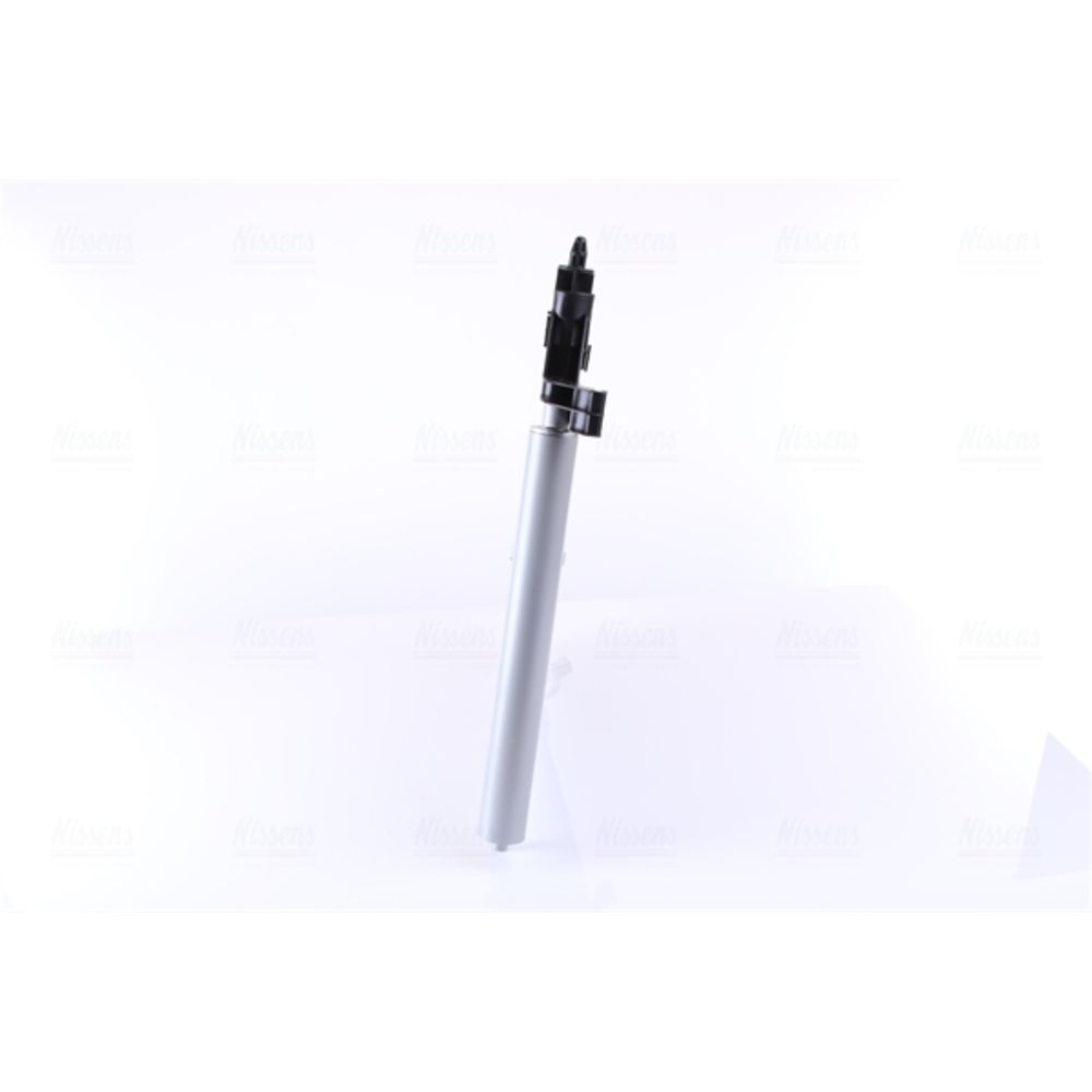 Ilmastointilaitteen lauhdutin 30-00307