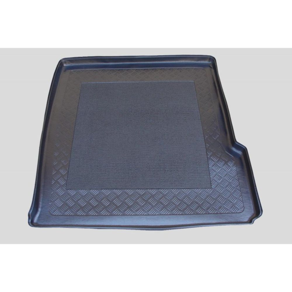 Tavaratilamatto MB E-W210 Touring-farmari
