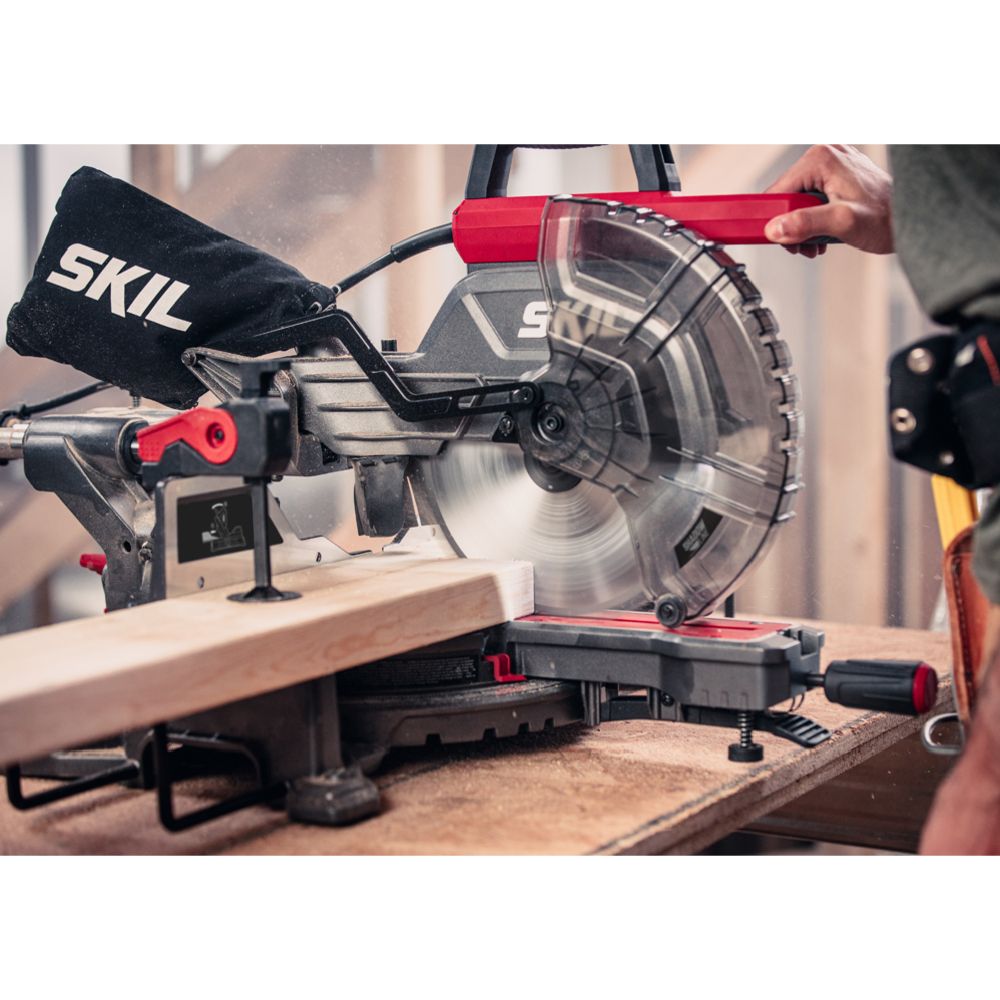 SKIL 1321 Liugkomplektiga nurksaag 254 mm 2000 W
