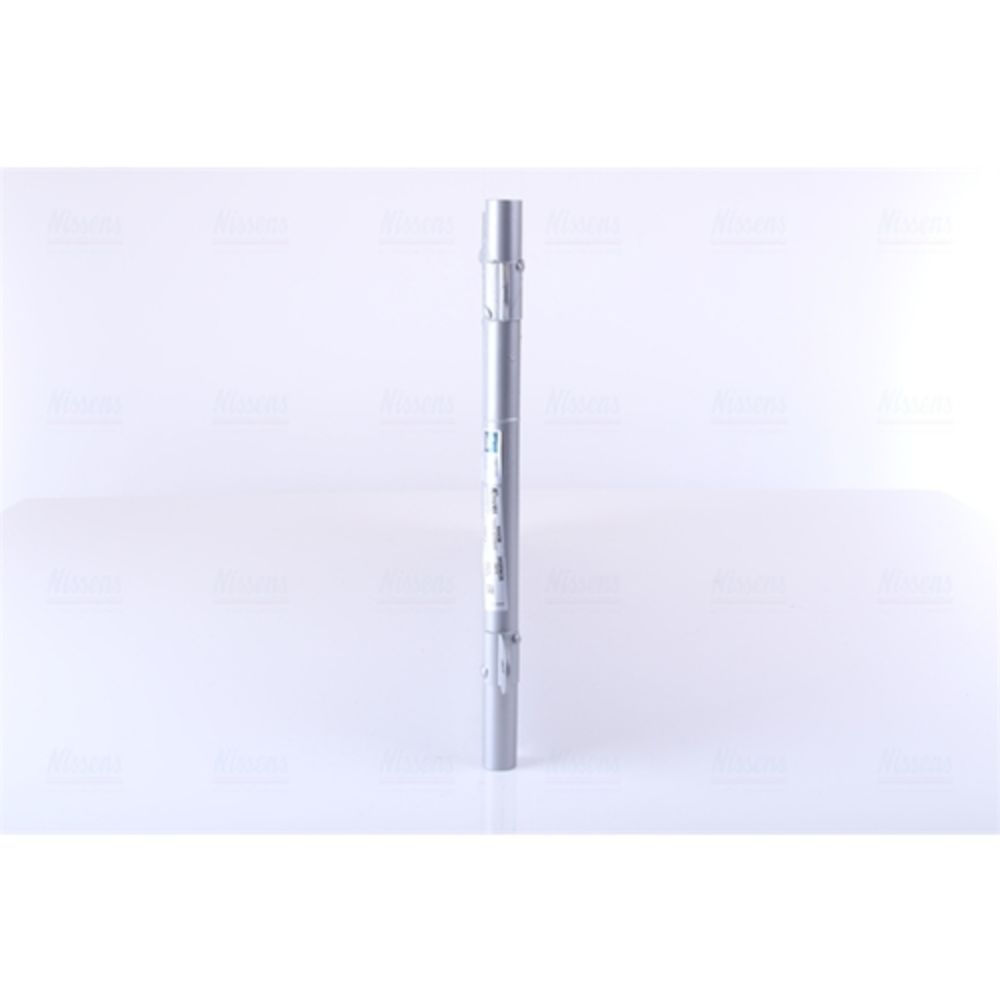 Ilmastointilaitteen lauhdutin 30-00189