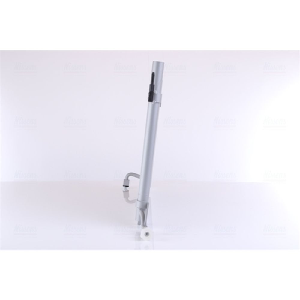 Ilmastointilaitteen lauhdutin 30-00283