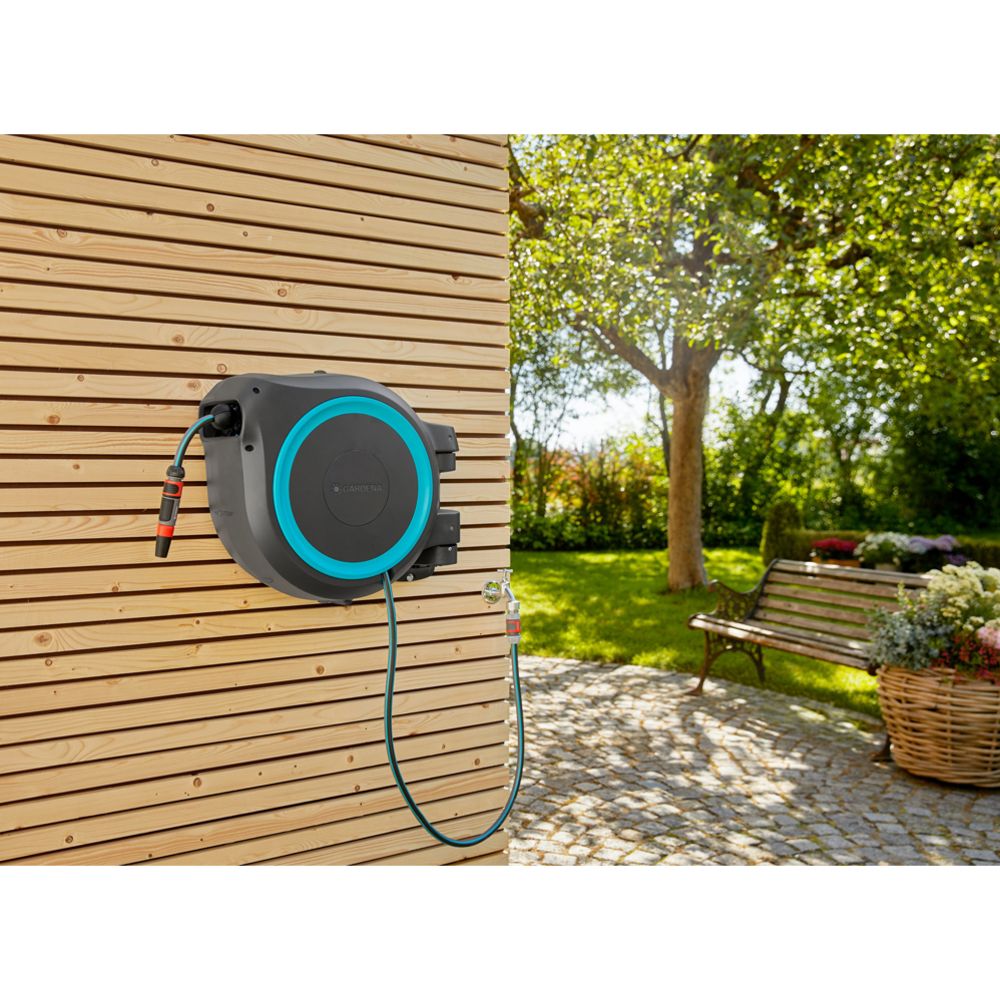 Gardena RollUp L väggmonterad slangvinda 30 m