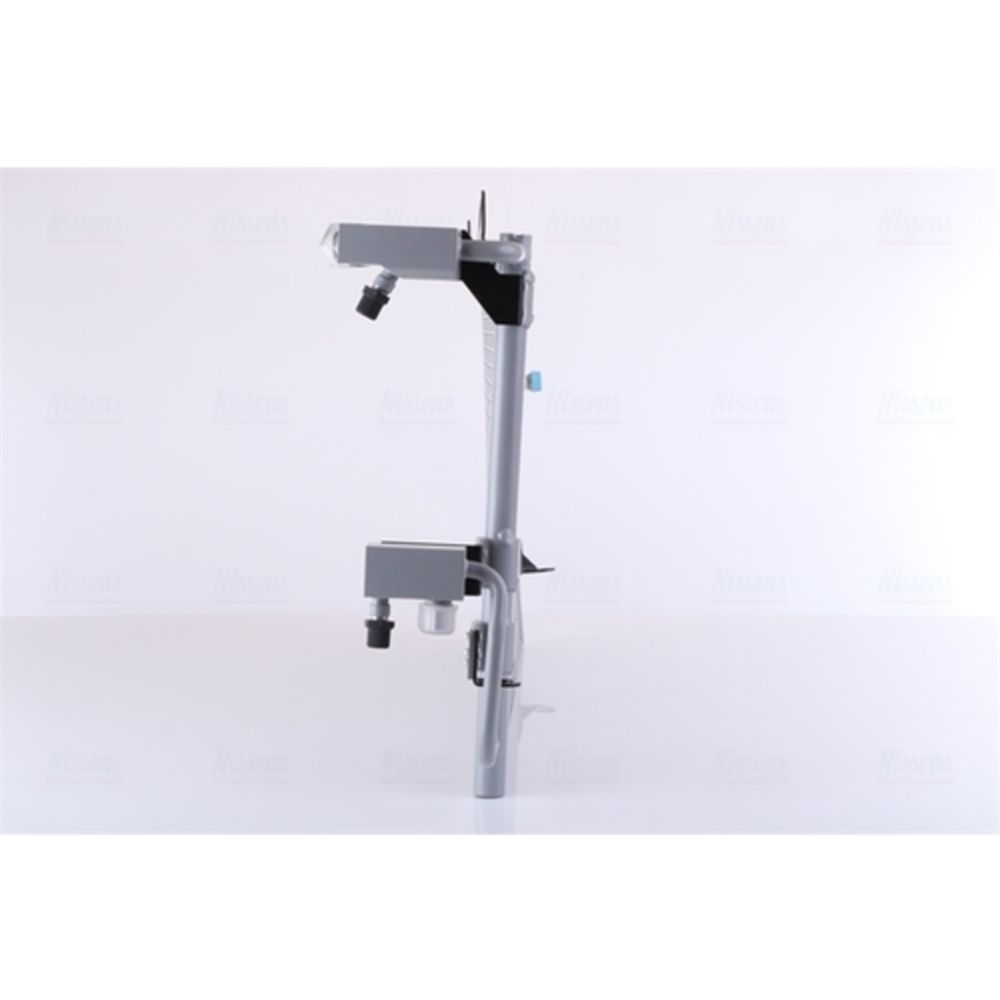 Ilmastointilaitteen lauhdutin 30-8303