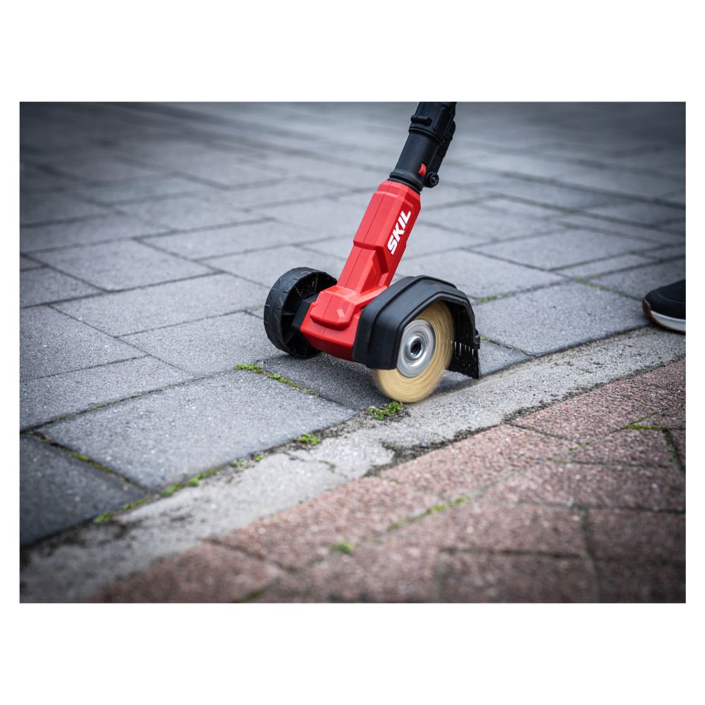 SKIL batteridriven plattrensare 0661 CA