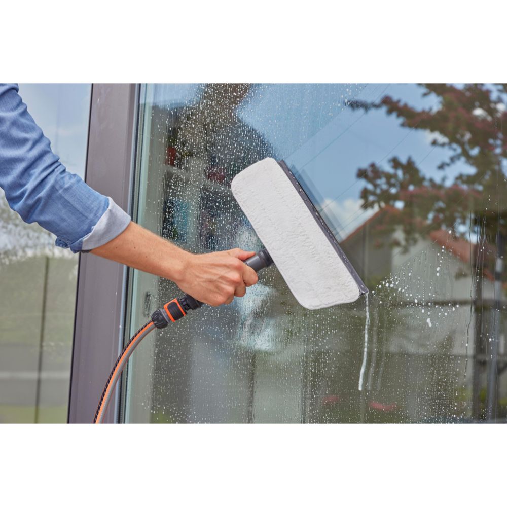 Gardena Cleansystem ikkunanpesin