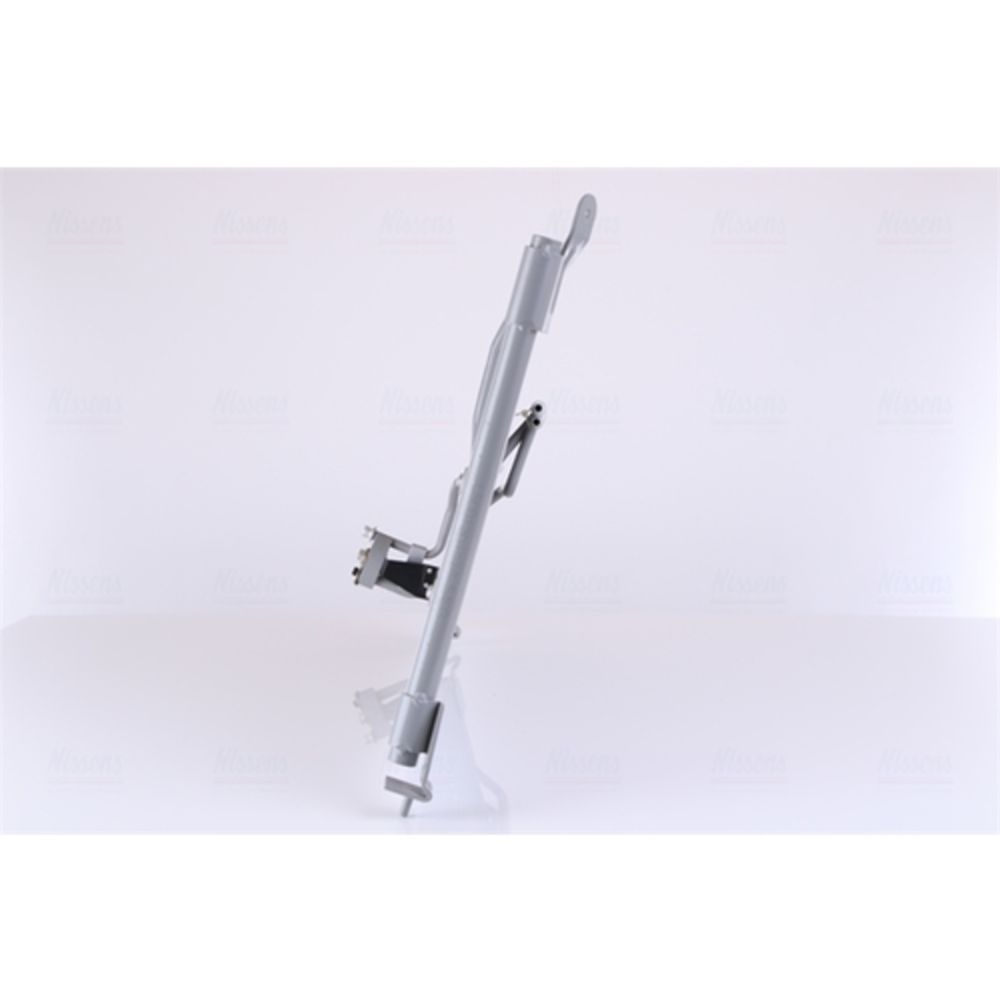 Ilmastointilaitteen lauhdutin 30-00311