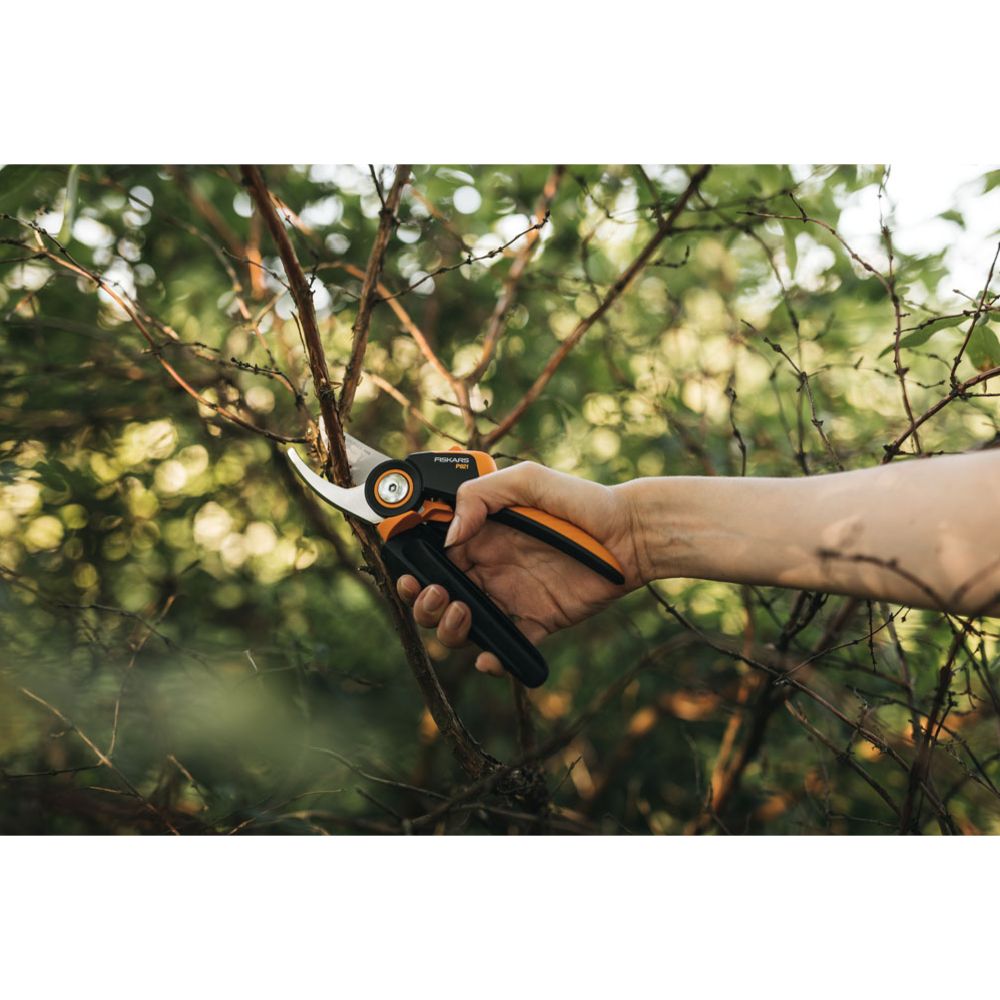 Fiskars PowerGear X sekatör med sidoskär M P921
