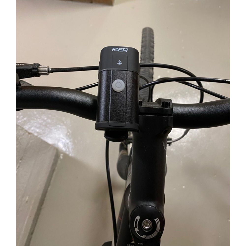 Fastr 300+10 polkupyörän USB-ladattava etuvalo ja takavalo