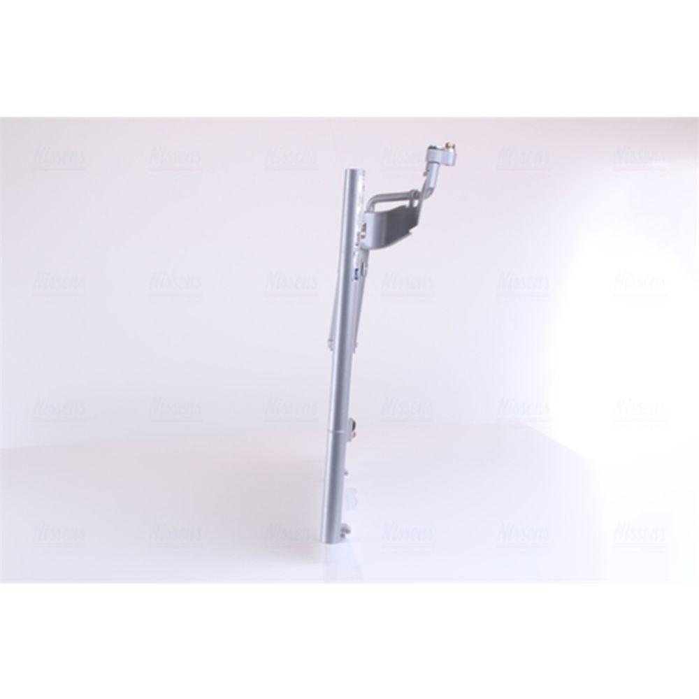 Ilmastointilaitteen lauhdutin 30-00325