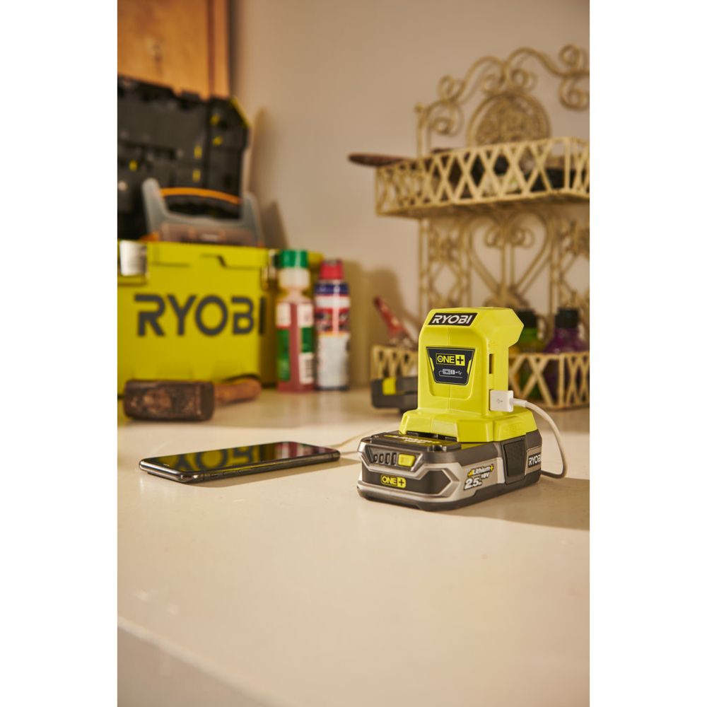 Ryobi R18USB-0 ONE+ USB latauslaite 2 porttia 18 V