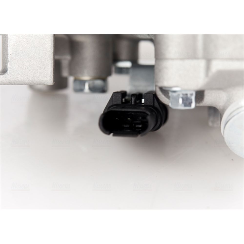 Ilmastointilaitteen kompressori 30-00321