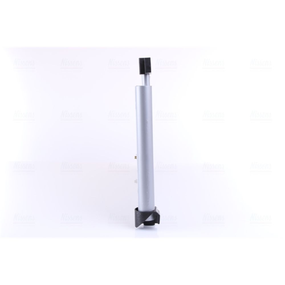 Ilmastointilaitteen lauhdutin 30-00431