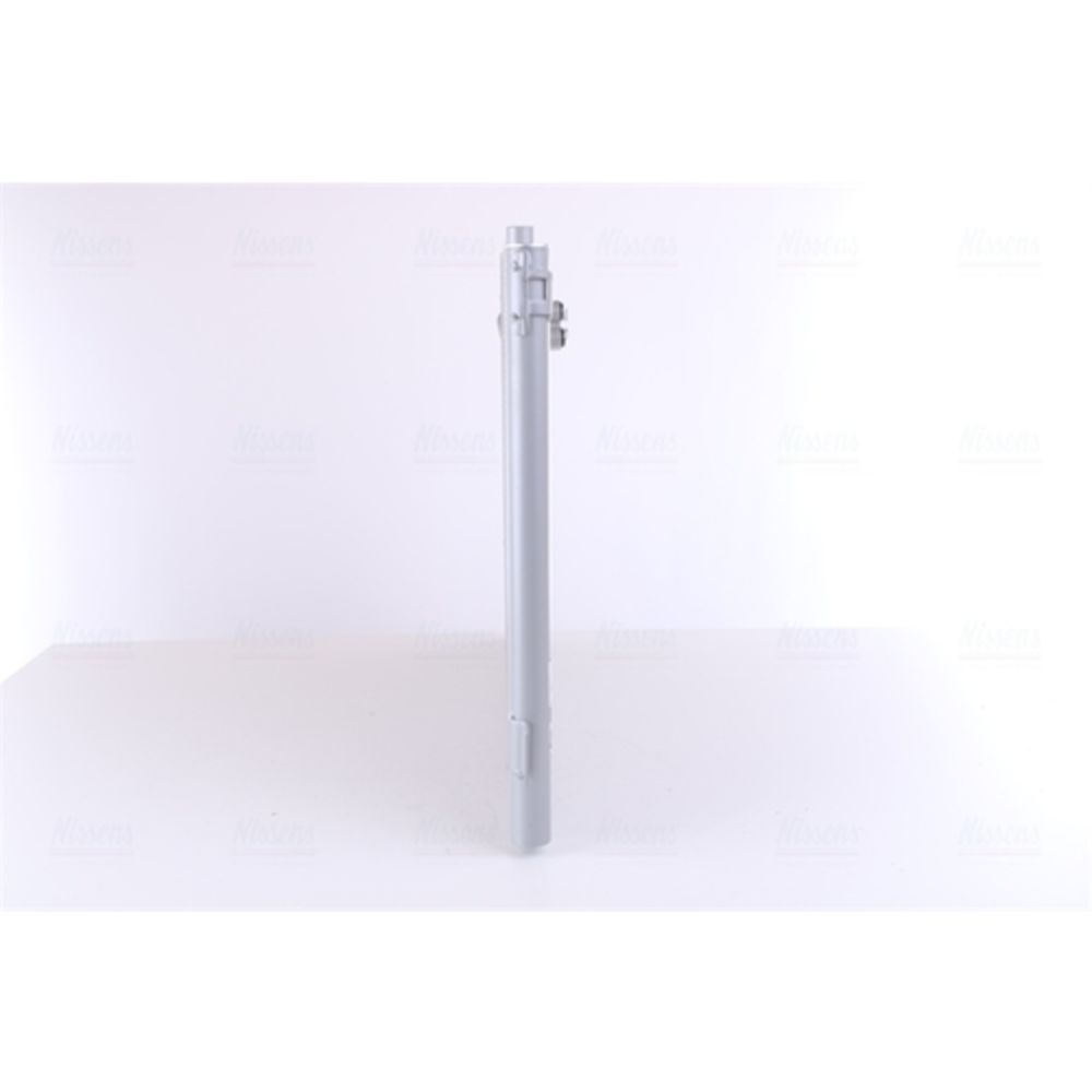 Ilmastointilaitteen lauhdutin 30-00514