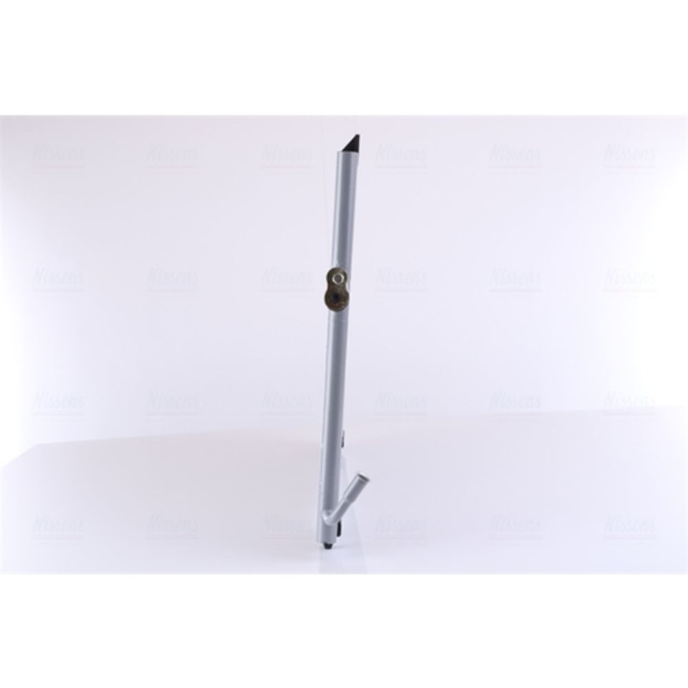 Ilmastointilaitteen lauhdutin 30-00296